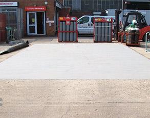 用贝尔佐纳 (Belzona) 4131(乳浆抹面)进行长期修复 用贝尔佐纳 (Belzona) 4131(乳浆抹面)进行长期修复